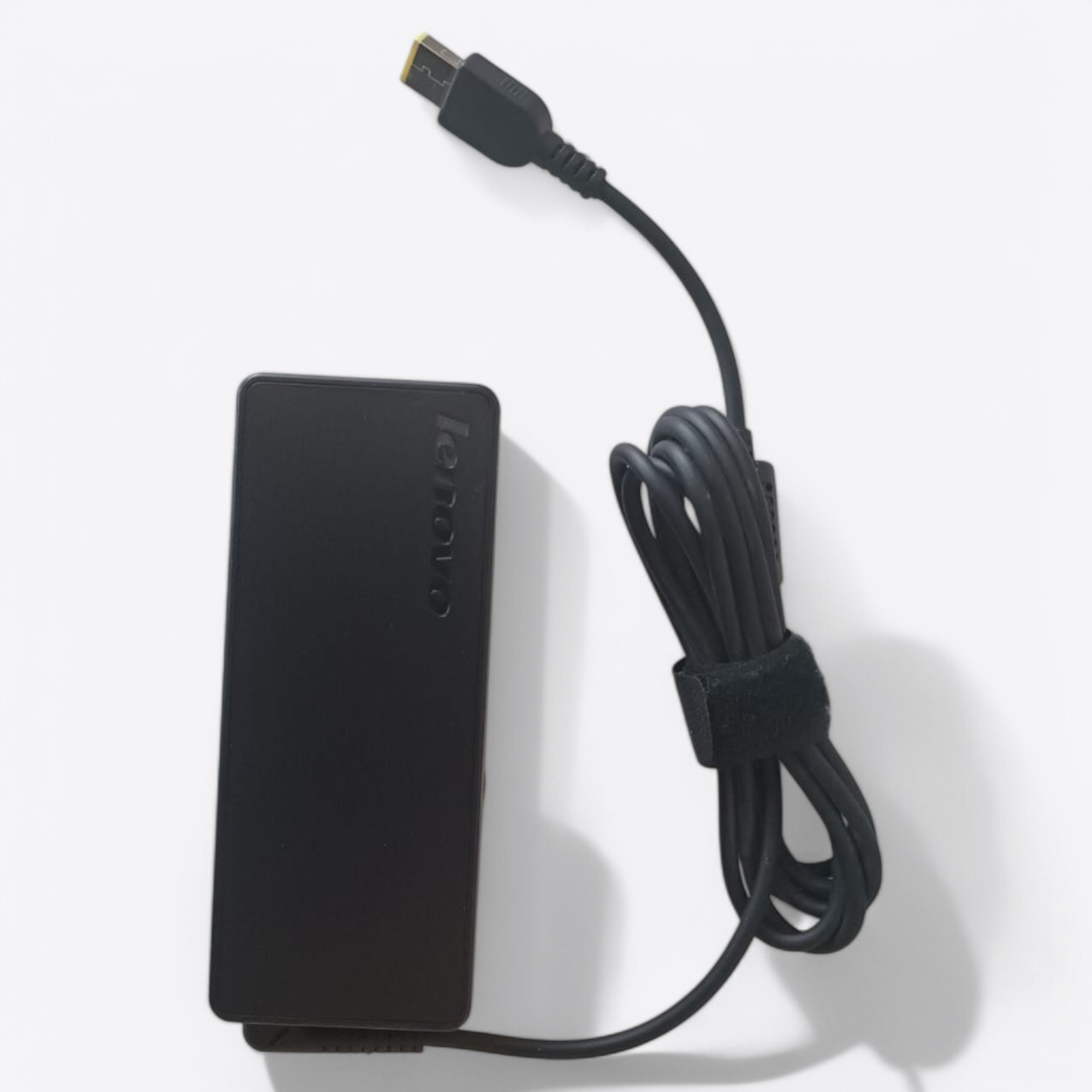 Lenovo-4.5A-90W-Adaptor.jpg